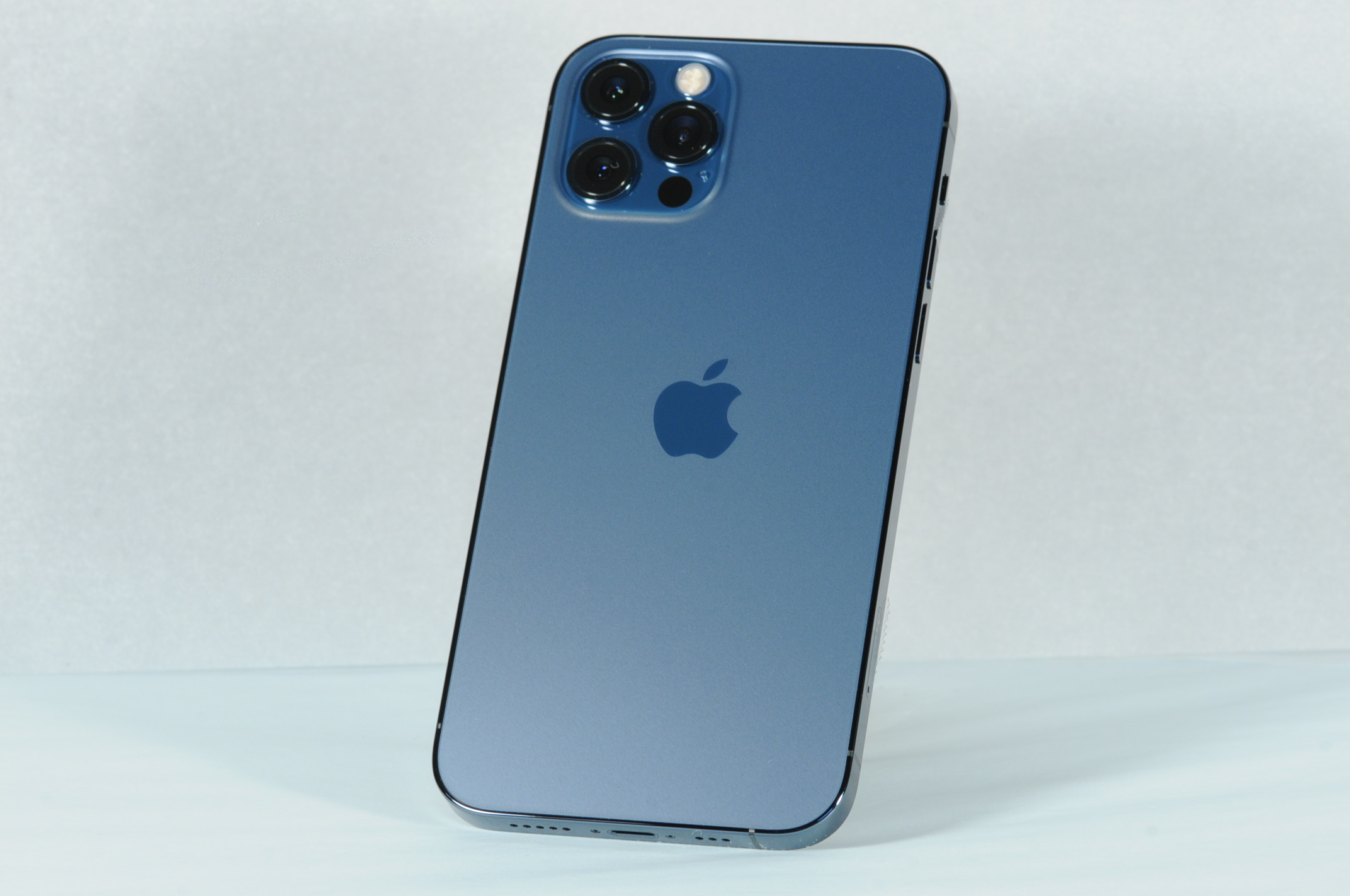 X線CT】iPhone 12 Proの内部可視化 – Expert Material Laboratories